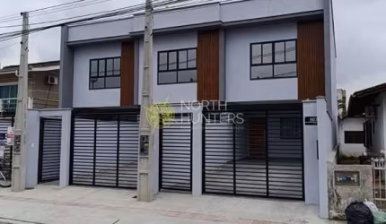 Casa à venda 3 Quartos, 1 Suite, 1 Vaga, 108M², GUANABARA, Joinville - SC