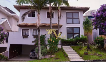 Sobrado com 3 dormitórios à venda, 260 m² por R$ 1.500.000,00 - Villa Branca - Jacareí/SP