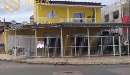 CASA (SOBRADO) COM 2 SALÕES À VENDA - PARQUE RESIDENCIAL JUNDIAI - SP.