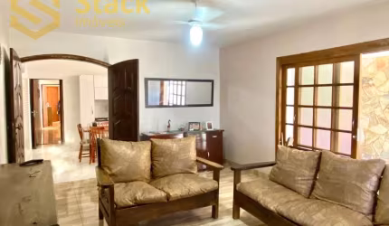 CASA TÉRREA A VENDA EM JUNDIAÍ NO BAIRRO DO ANHANGABAÚ.
