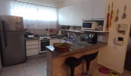 Casa com 3 dormitórios sendo 1 suíte à venda, 170 m² por R$ 745.000 - Vila Vianelo - Jundiaí/SP