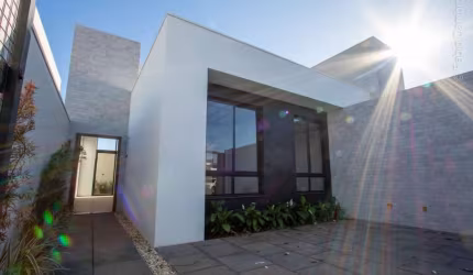 Casa térrea suíte e dois quatros