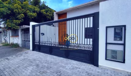 Casa à venda, 219 m² por R$ 890.000,00 - Vila Adelaide Perella - Guarulhos/SP