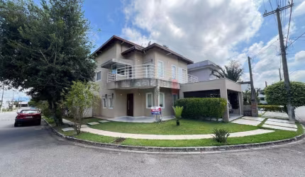 Excelente Casa para Locação no Cond. Campos do Conde