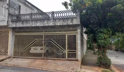 Casa com 3 quartos à venda na Rua Isidoro Farina, Conjunto Residencial José Bonifácio, São Paulo, 200 m2 por R$ 440.000