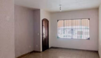 Casa com 2 quartos à venda na Rua Carijós, 3652, Vila Linda, Santo André por R$ 480.000