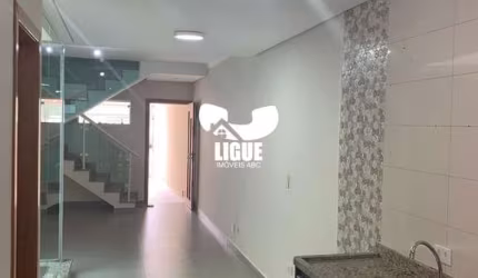 Casa com 3 quartos para alugar na Rua Tobias de Aguiar, 63, Jardim Stella, Santo André por R$ 3.850