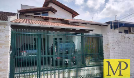 Casa com 4 dormitórios à venda, 206 m² por R$ 1.500.000,00 - Vila Operária - Itajaí/SC