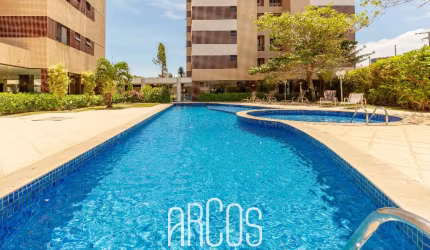 Apartamento no Condomínio Luzes do Farol, Farolândia. Andar Alto.