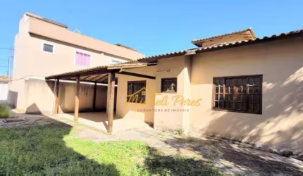 Excelente casa linear independente com quintal, 2 quartos à venda, 100 m² - Village Rio das Ostras - Rio das Ostras/RJ