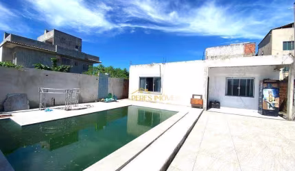 Ótima casa linear com piscina, 2 quartos em terreno inteiro à venda, 60m² - Verdes Mares - Rio das Ostras/RJ