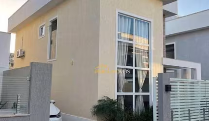 Oportunidade! Casa de Alto Padrão em Condomínio com 3 dormitórios à venda, 139 m² por R$ 840.000 Extensão do Bosque Rio das Ostras