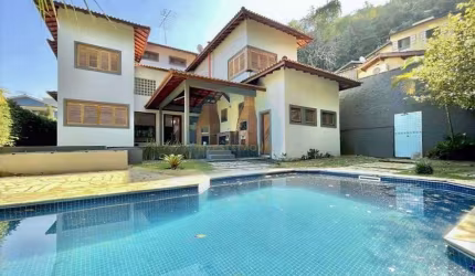 Casa em condomínio fechado com 5 quartos à venda na Rua Cotoxó, 14, Granja Viana, Carapicuíba, 311 m2 por R$ 1.730.000