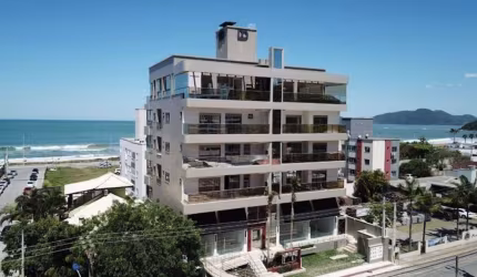 Cobertura á venda na praia Brava- Itajaí