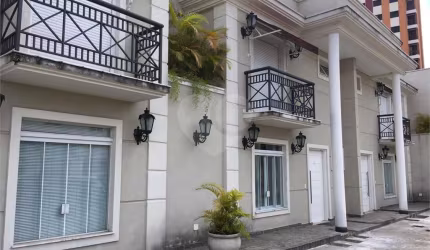 Casa com 4 quartos à venda em Vila Monumento - SP
