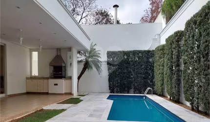 Condomínio com 4 quartos à venda ou para locação em Super Quadra Morumbi - SP