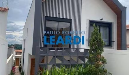 CASA ASSOBRADADA - JARDIM DOS PINHEIROS - SP