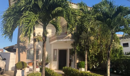 Casa Duplex Alto Padrão com 4/4 em Busca Vida