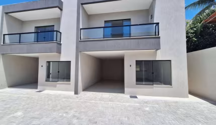 Casa com 4 dormitórios à venda, 179 m² por R$ 650.000 - Aracuí - Lauro de Freitas/BA