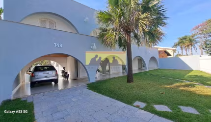 Casa de Luxo com 4 Suítes no Taquaral - Venda e Locação', 'Oportunidade Única! 800m² de Conforto no