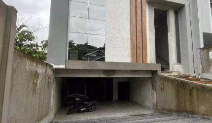 Casa com 4 dormitórios à venda, 298 m² por R$ 2.400.000,00 - Glória - Joinville/SC