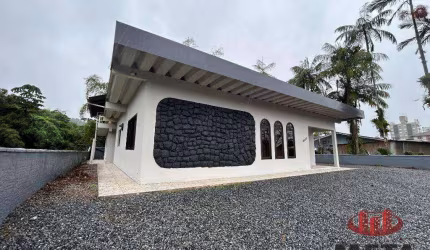 Casa comercial para alugar, 170 m² por R$ 7.145/mês - América - Joinville/SC