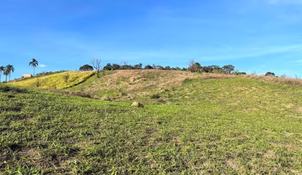 Vende-se terreno com medidas entre 500m2;