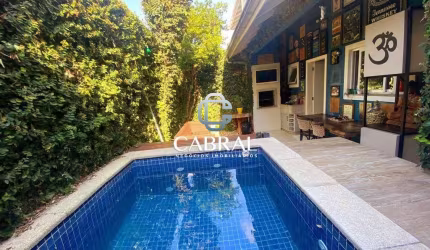 Casa em condomínio fechado com 3 quartos à venda no Dom Bosco, Itajaí  por R$ 1.200.000