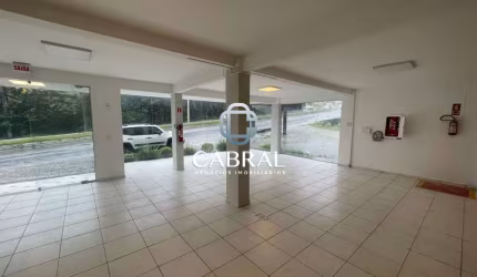 Sala comercial para alugar no Fazenda, Itajaí  por R$ 27.000