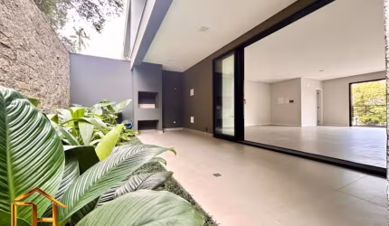 Espetacular casa de alto padrão com 3 suítes e elevador no bairro América