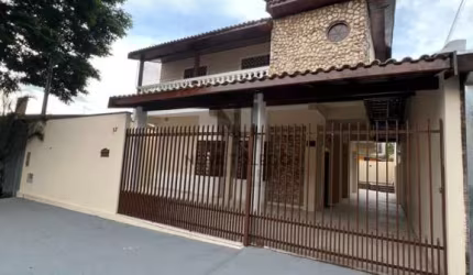 Casa Sobrado - Jardim Satélite - 7 Dormitórios - 489m².