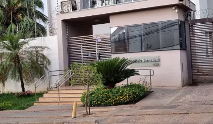 Aluga-se apartamento no Edifício Serra Azul por R$3.000,00