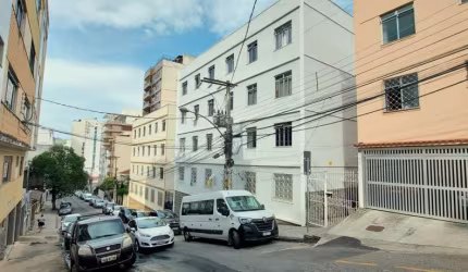 Apartamento com 3 quartos na Oscar Vidal à venda, 50 m² por R$ 278.000 - Centro - Juiz de Fora/MG