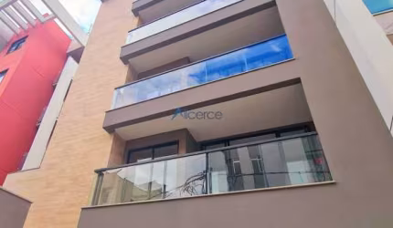 Ótima Cobertura, em localização privilegiada!