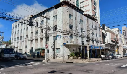 Cobertura dúplex com 210m² e 2 vagas no São Mateus!