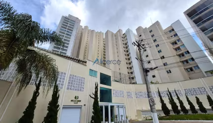 Apartamento 03 quartos, 01 suíte e 03 Vagas  no Golden Green Park