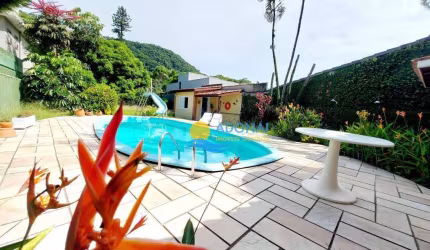 Casa espaçosa com 3 dormitórios à venda, por R$ 1.700.000 - Jardim Guaiuba - Guarujá/SP