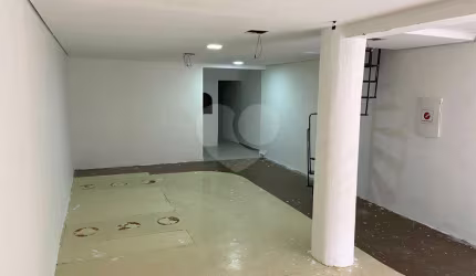 Sobrado / Ponto Comercial 240m² com 3 Quartos e 2 banheiros na Vila Mariana - Aluguel