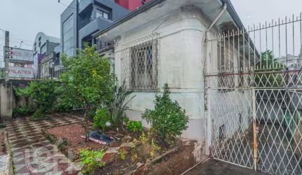 Casa com 4 quartos à venda na Avenida Doutor Carlos Barbosa, 1099, Medianeira, Porto Alegre, 192 m2 por R$ 675.000