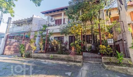 Casa com 4 quartos à venda na Rua Doutor Marino Abrahão, 70, Passo das Pedras, Porto Alegre, 215 m2 por R$ 740.000