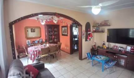 Casa com 3 quartos à venda na Rua Padre Jorge Sedelmayr S J, 55, Vila Jardim, Porto Alegre, 130 m2 por R$ 620.000