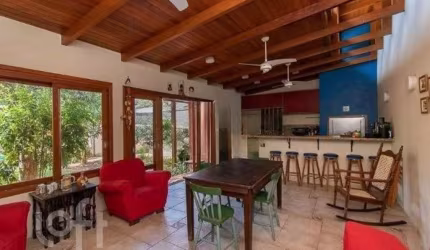 Casa com 4 quartos à venda na Rua Maestro Mendanha, 217, Santana, Porto Alegre, 242 m2 por R$ 1.350.000