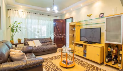 Casa com 3 quartos à venda na Avenida Itamarati, 148, Vila Curuçá, Santo André, 229 m2 por R$ 750.000