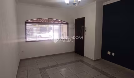 Casa com 3 quartos à venda na Rua Odilon Braga, 347, Vila Scarpelli, Santo André, 162 m2 por R$ 819.900