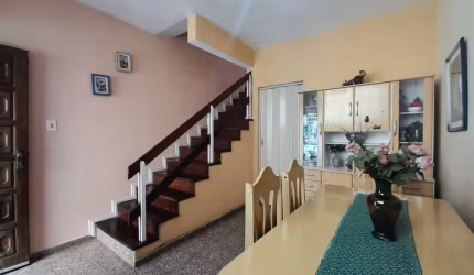 Casa com 1 quarto à venda, 44 m² por R$ 150.000 - Centro - Juiz de Fora/MG