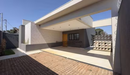 Casa À venda 03 quartos suíte com píscina - São Francisco