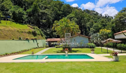 Casa à venda, 550 m² por R$ 2.400.000,00 - Três Córregos - Teresópolis/RJ