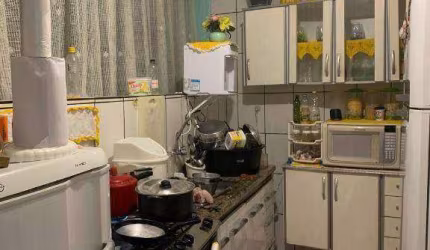 Sobrado com 2 dormitórios à venda, 84 m² por R$ 160.000,00 - Piraporinha - Diadema/SP