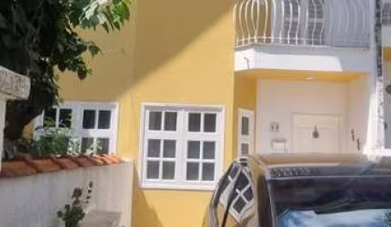 SOBRADO  EM CONDOMÍNIO FECHADO NAS PALMAS DO TREMEMBÉ COM 02 DORMITÓRIOS SENDO 0