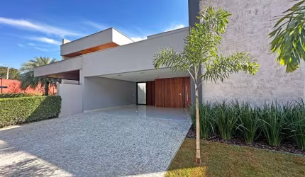 Casa de 250,00m² com 04 suítes à venda por R$ 2.900.000 no Jardins Verona - Goiânia